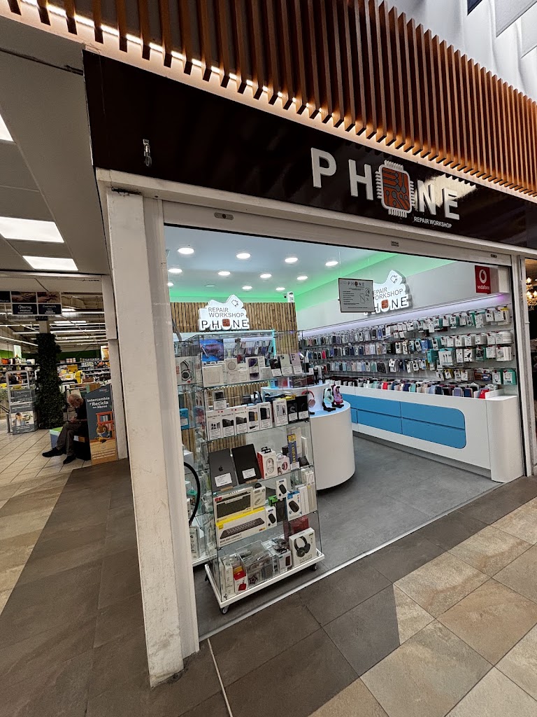 Phone Repair Workshop Carrefour — Exterior