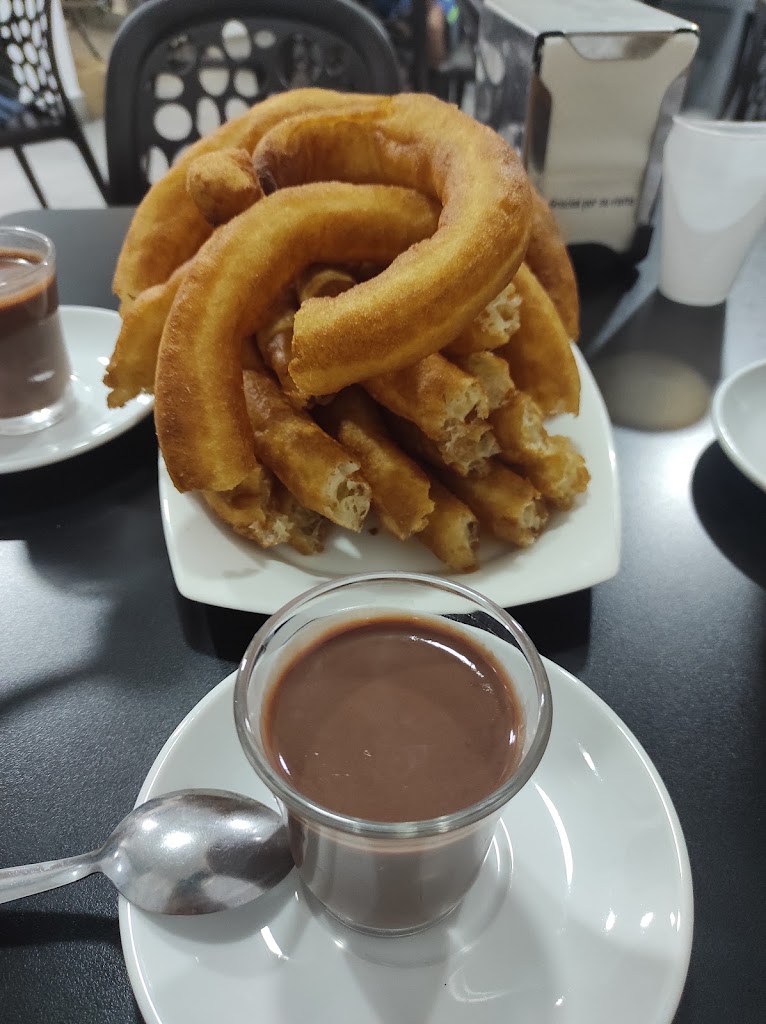 La Chocolatera — Comida y bebida