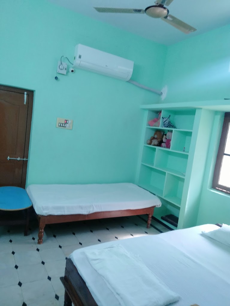 Swathi Hotel And Rooms