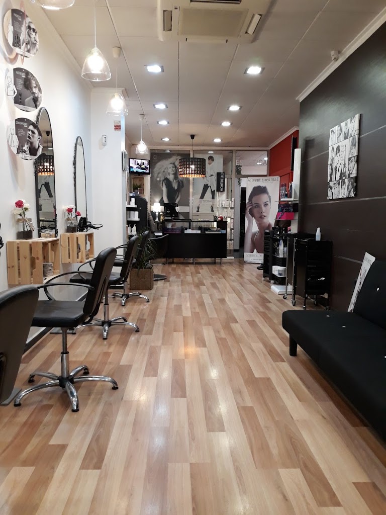 Nuevas Tendencias Hair Salon — Interior