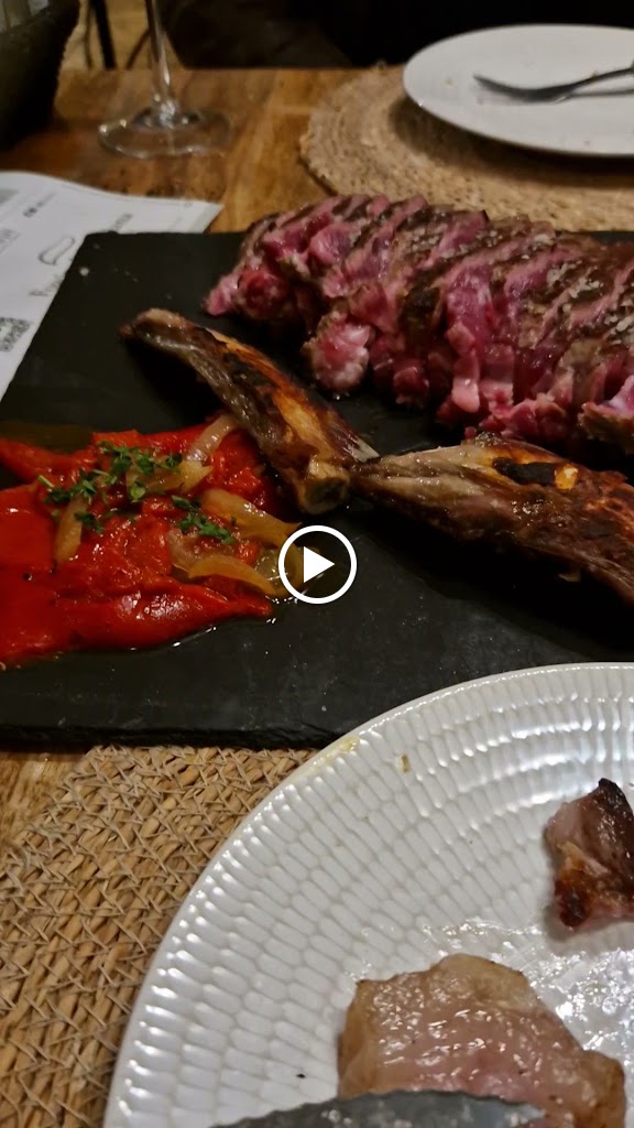 Restaurante Fogon de Mariana — Videos
