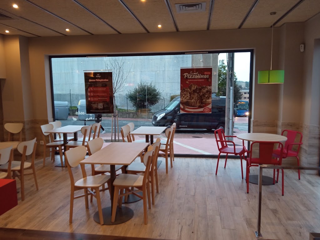 Telepizza Santa Cruz, Oleiros - Comida a domicilio — Ambiente