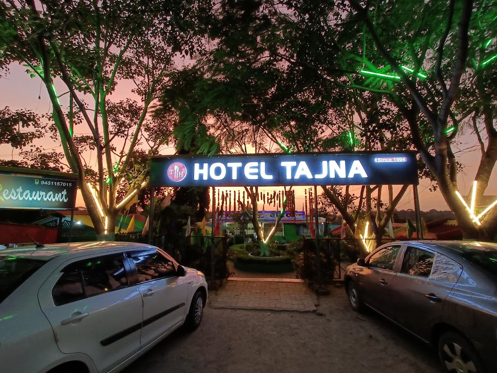 Tajna Line Hotel