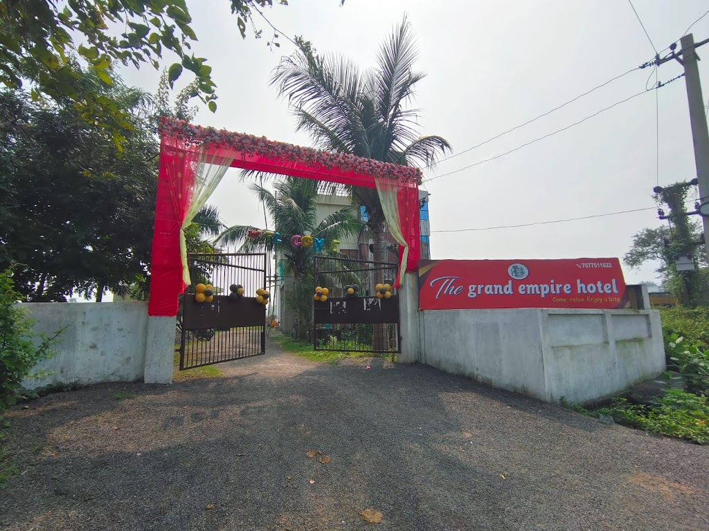 The Grand Empire Hotel And Restaurant