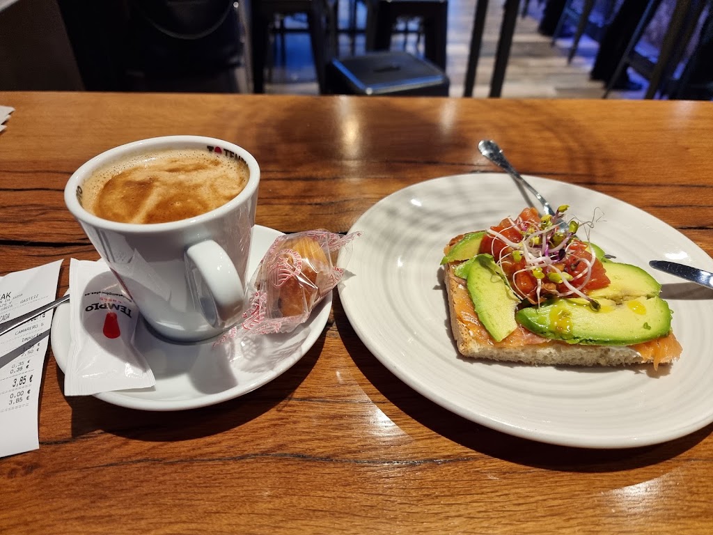 HARITZAK - Cafe y comidas — Comida y bebida