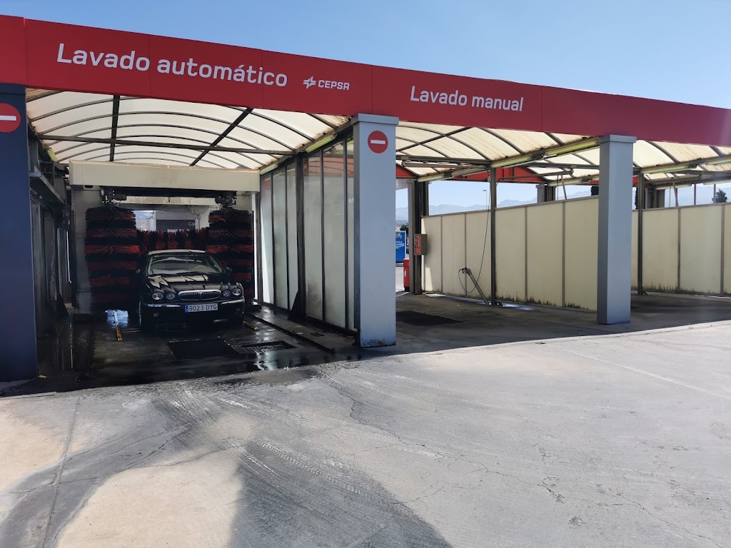 Estacion de servicio Cepsa — Exterior