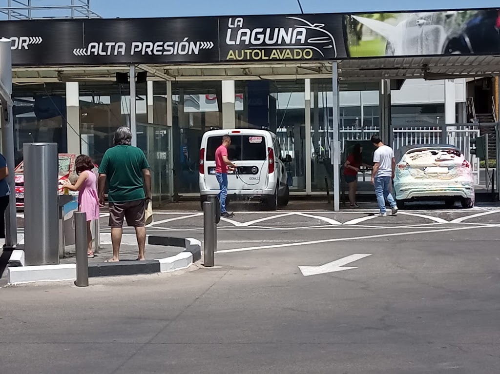 Autolavado La Laguna (Fuenlabrada) — Exterior