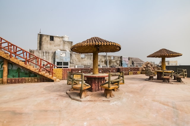 Capital O 62211 Hotel Indramani Palace