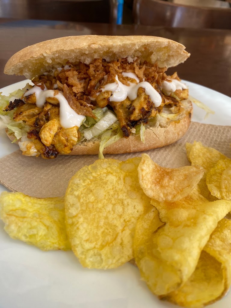 Arcus Cafe — Sandwich de pollo