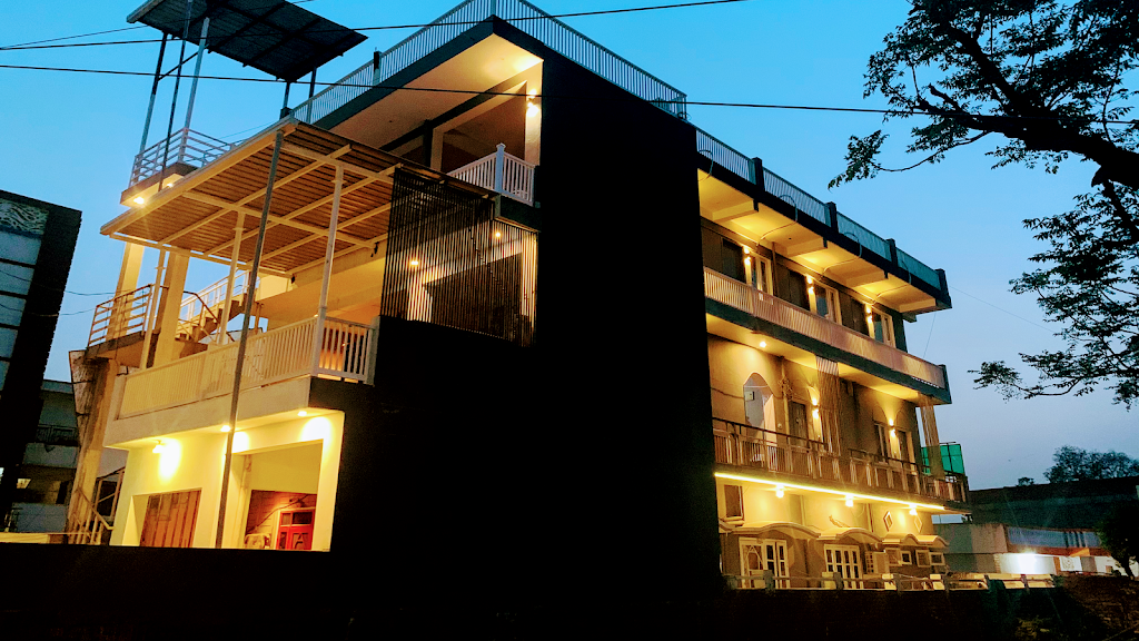 Om Sai Oberoi S Inn Guest House