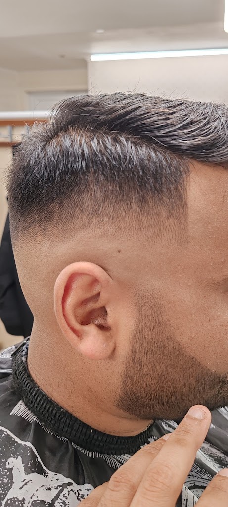 Pankaj Unisex Hair Saloon