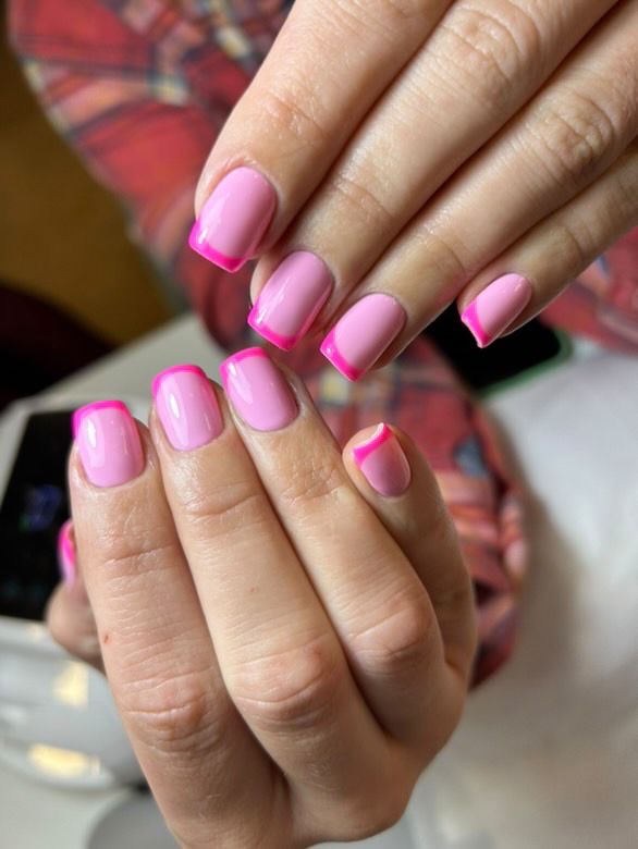 Estetica Velvet — Manicura