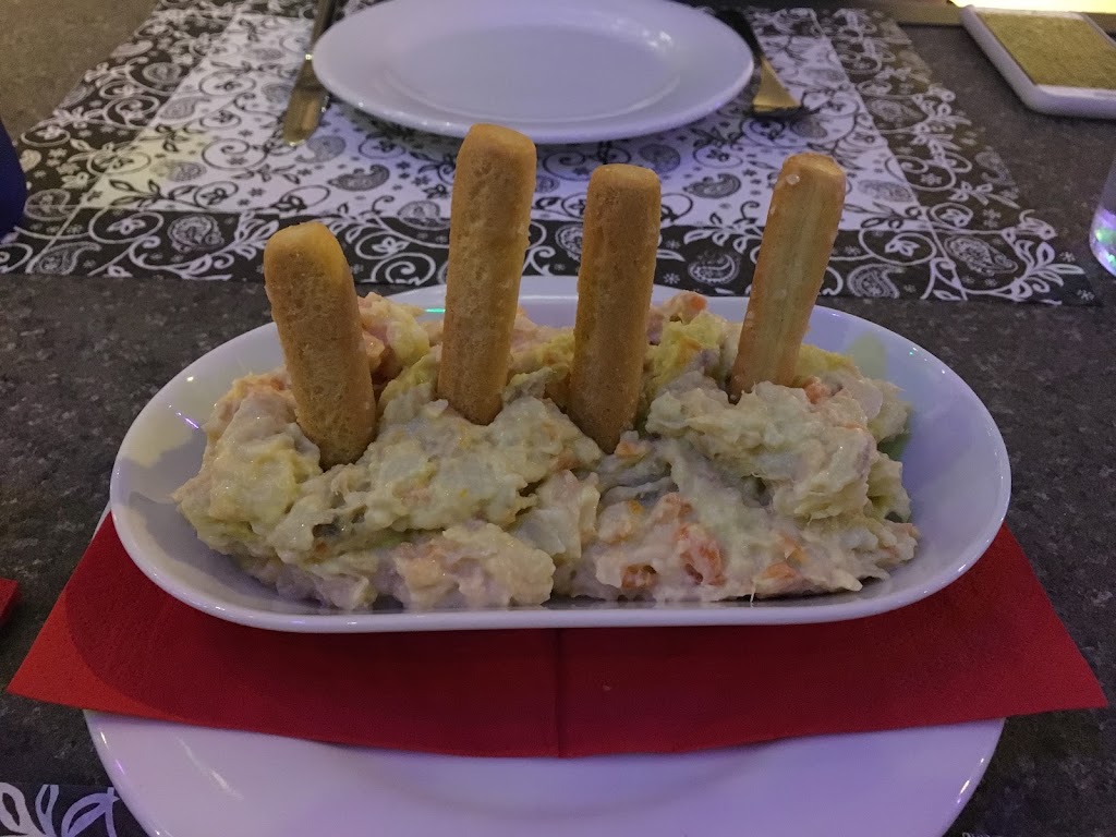 Diable Tun Tun Terraza Bar — Comida y bebida