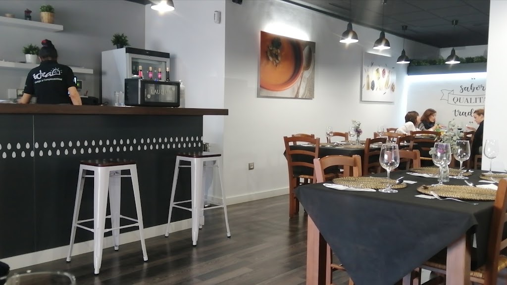 Arnadi Restaurant — Ambiente