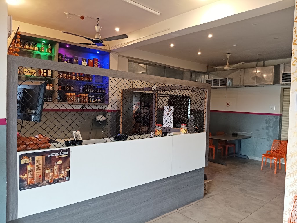 Cheers Bar Restaurant Family Gardan