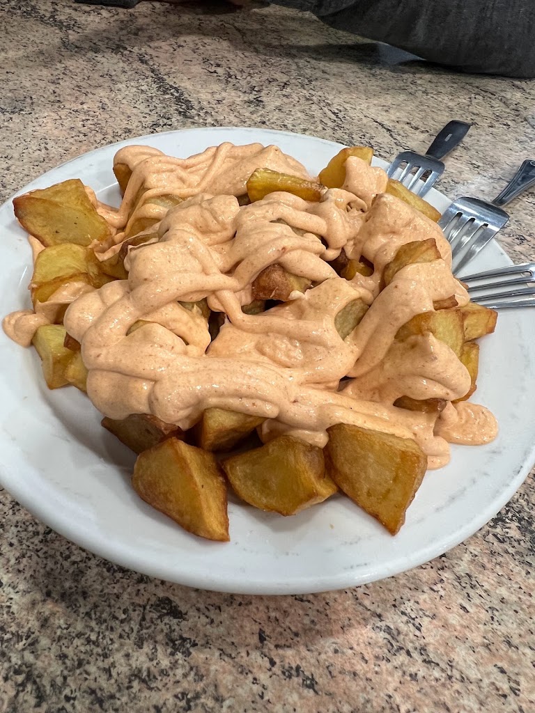 Restaurant la Baguetina — Comida y bebida