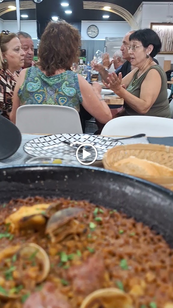 RESTAURANT EL SENTIT — Videos