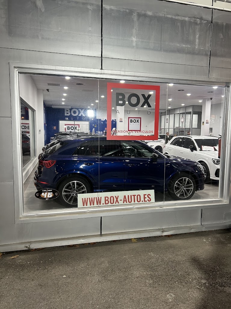 Concesionario Vehiculos de Ocasion BOXAUTO — Interior