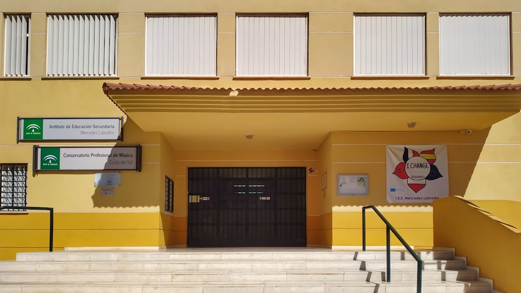 IES Mercedes Labrador