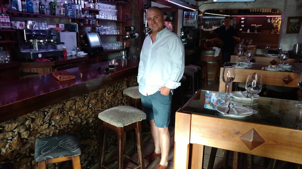 RESTAURANTE LE TINAJA — Ambiente