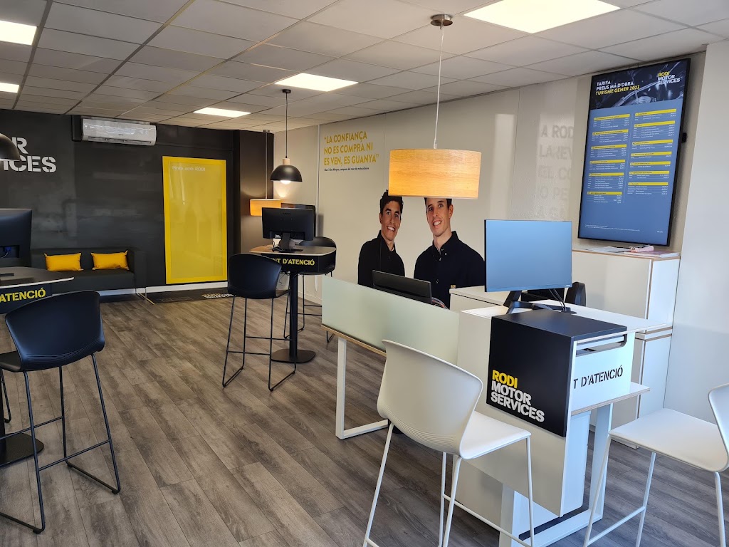 Rodi Motor Services — Interior
