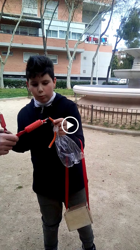 Cafeteria Crisbel — Videos