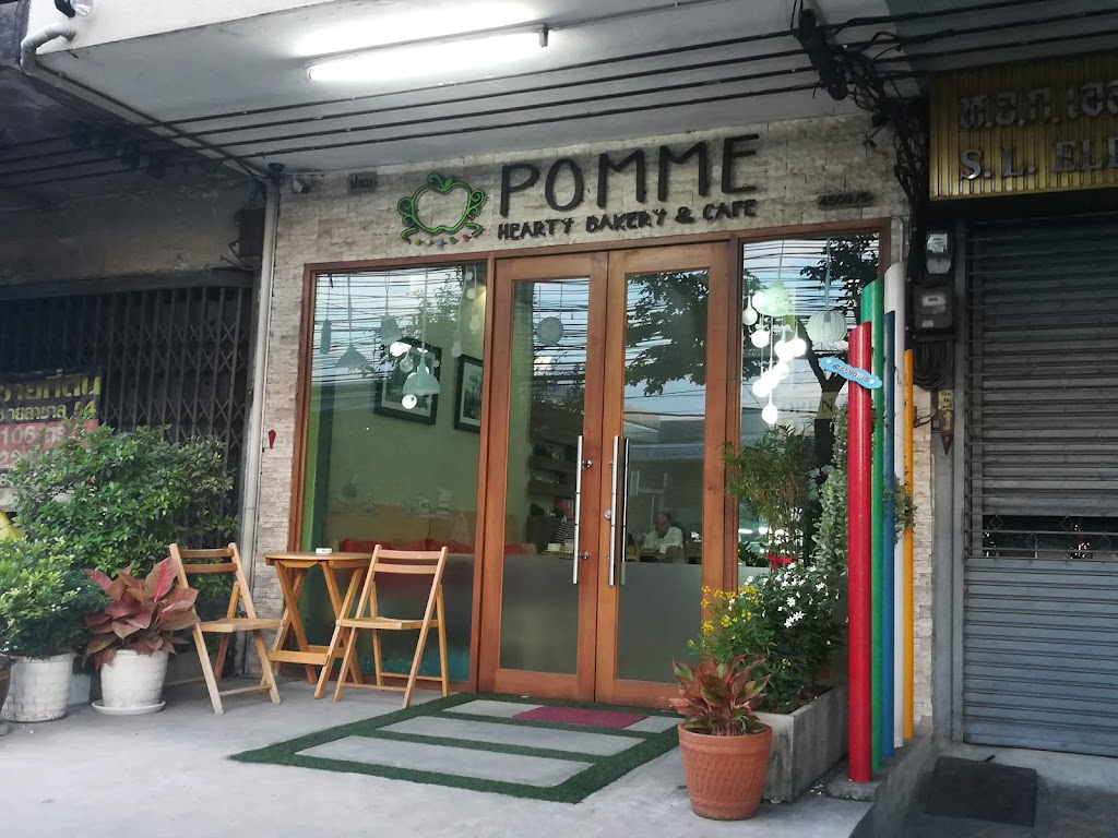 POMME Hearty Bakery & Cafe의 사진