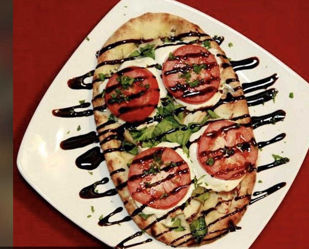  Quindts Towne Lounge & Eating House