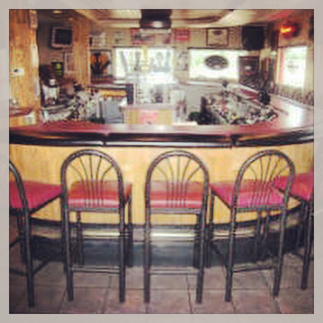  Schmidty's Bar & Restaurant