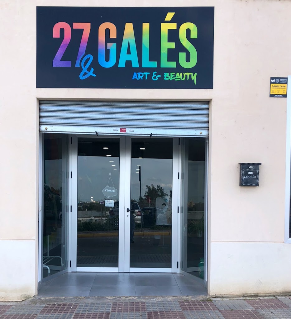 27 & GALES — Exterior