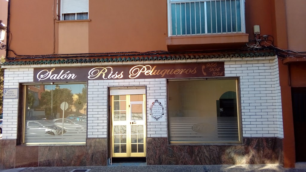Salon Riss Peluqueros — Exterior