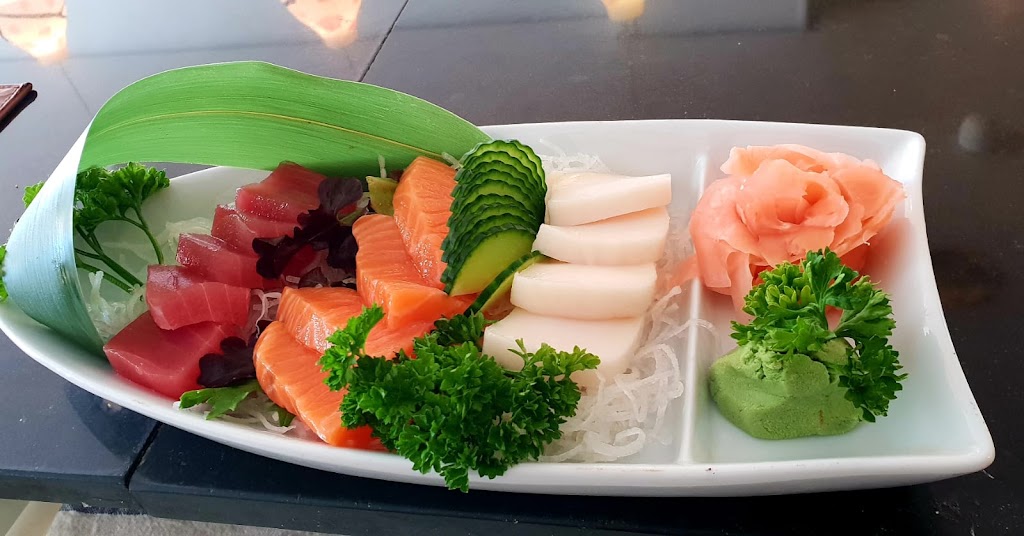 Sushi Bar JT Ryokucha — Comida y bebida