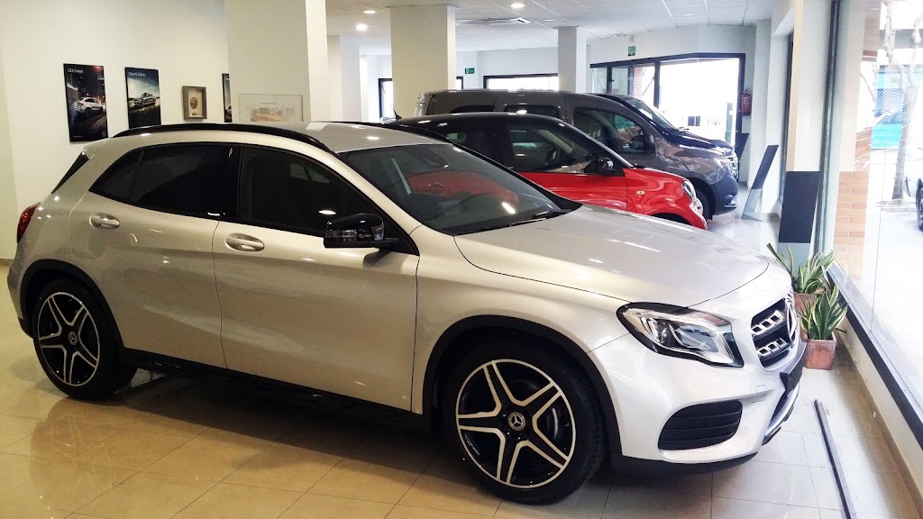 Ventas - Talleres la Baronia - Mercedes Benz - Venta y Alquiler de vehiculos — Interior