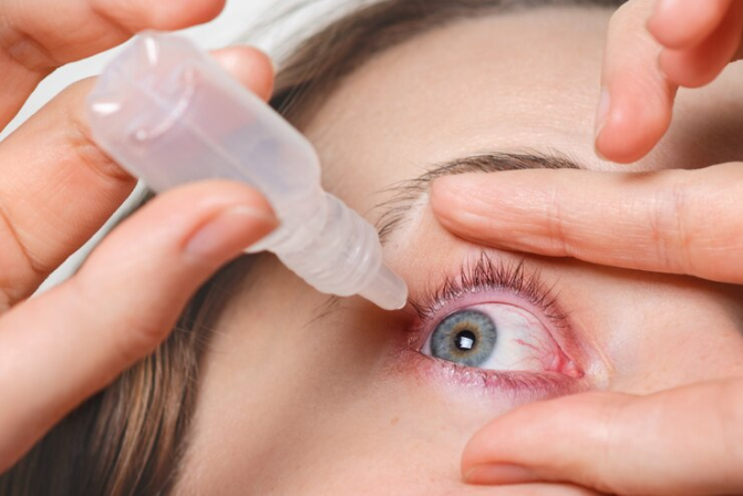 Dr Nihar Kunjbihari Trivedi 30 Yrs Of Exp Best Ophthalmologist In Vadodara Eye Surgeon Eye Specialist Eye Doctor