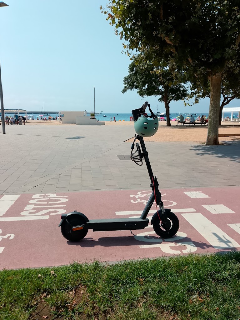 Motos Bravas - Motos and Scooters rental - No physical store