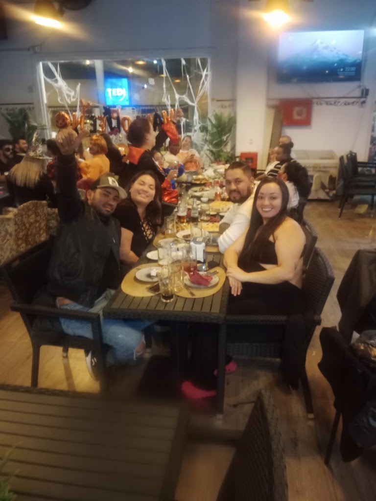 Respark Fusion - Restaurante y Parque de bolas — Ambiente