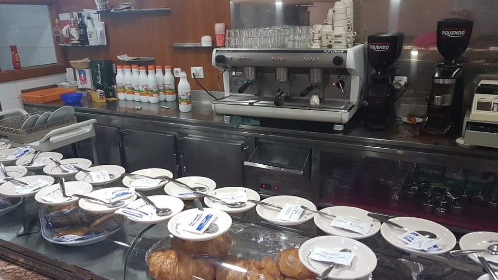 cafeteria El Granero Restaurante — Ambiente