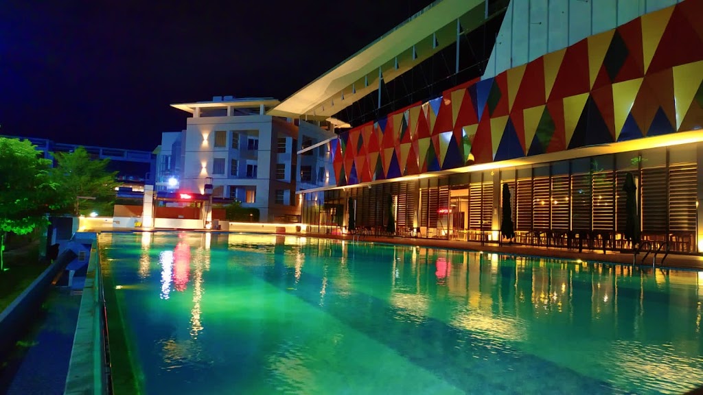 Fortis Downtown Resort