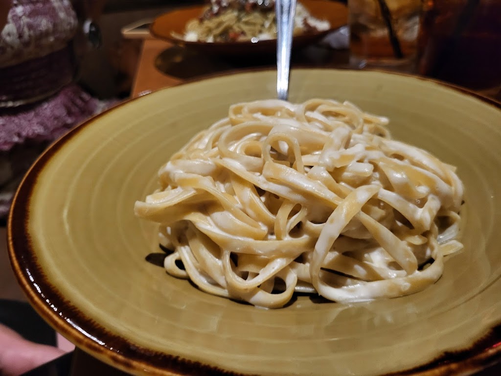 Fettuccine Alfredo