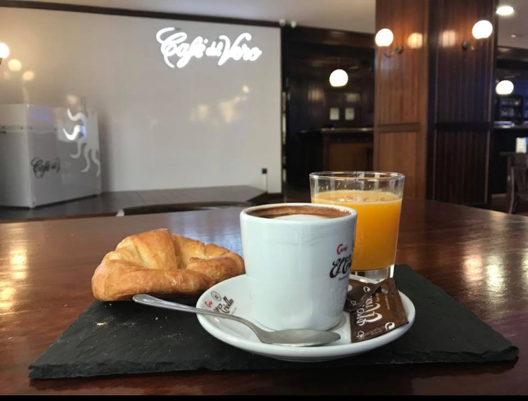Cafe del Vero — Comida y bebida