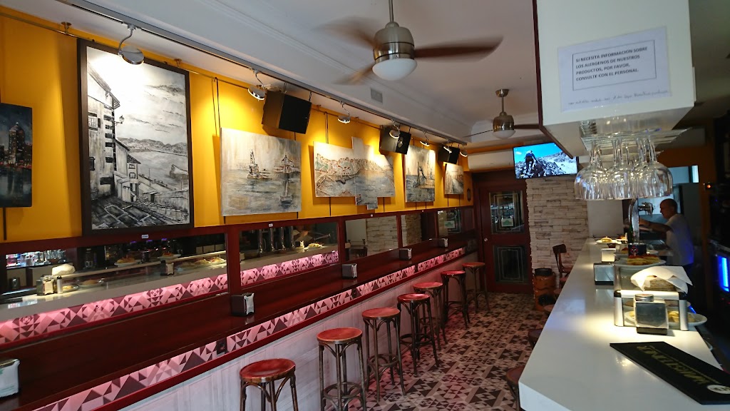 Cafe La plaza — Ambiente
