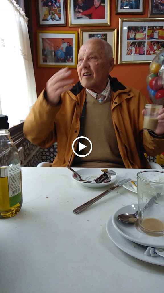 Cafeteria Bar Las Montanas — Videos
