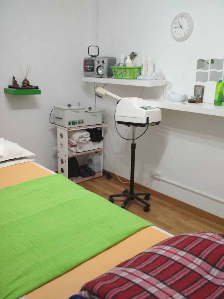 Le Petit Salon a. Domicilio — Interior