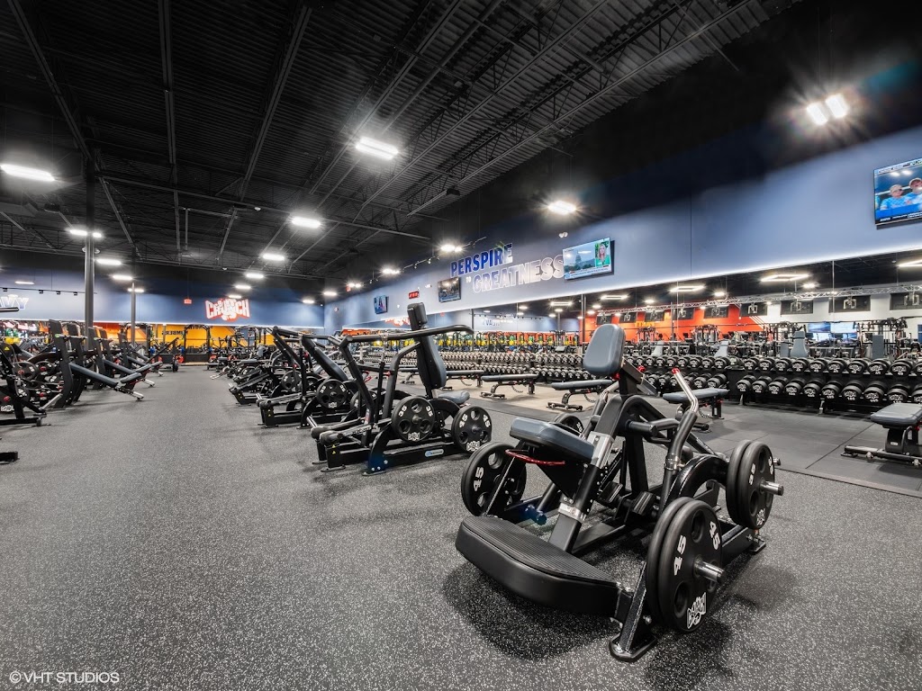  Crunch Fitness - Copperfield