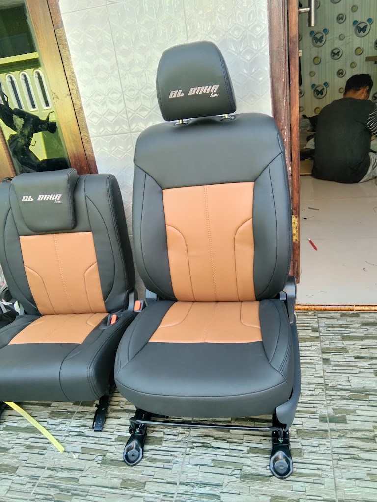 Hari jok mobil