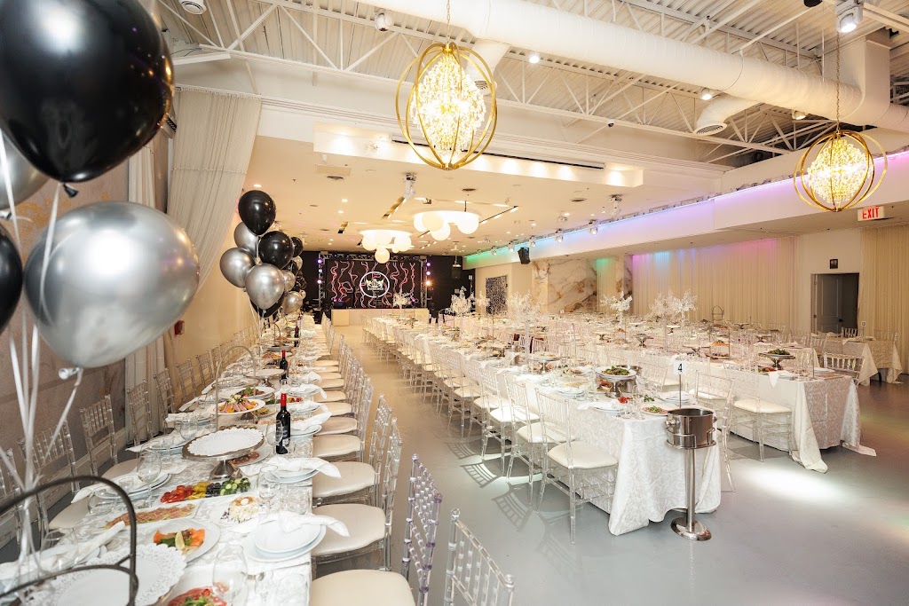 Bomond Restaurant in Thornhill
