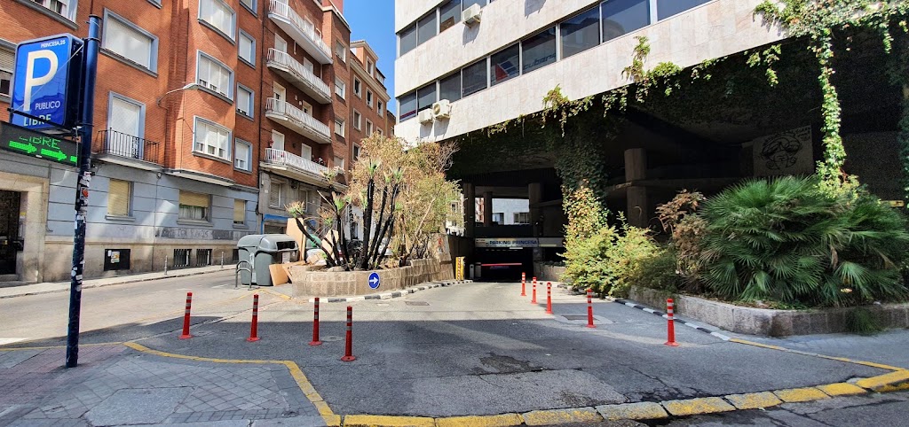 Aparcaelcoche - [P] Parking Princesa 25