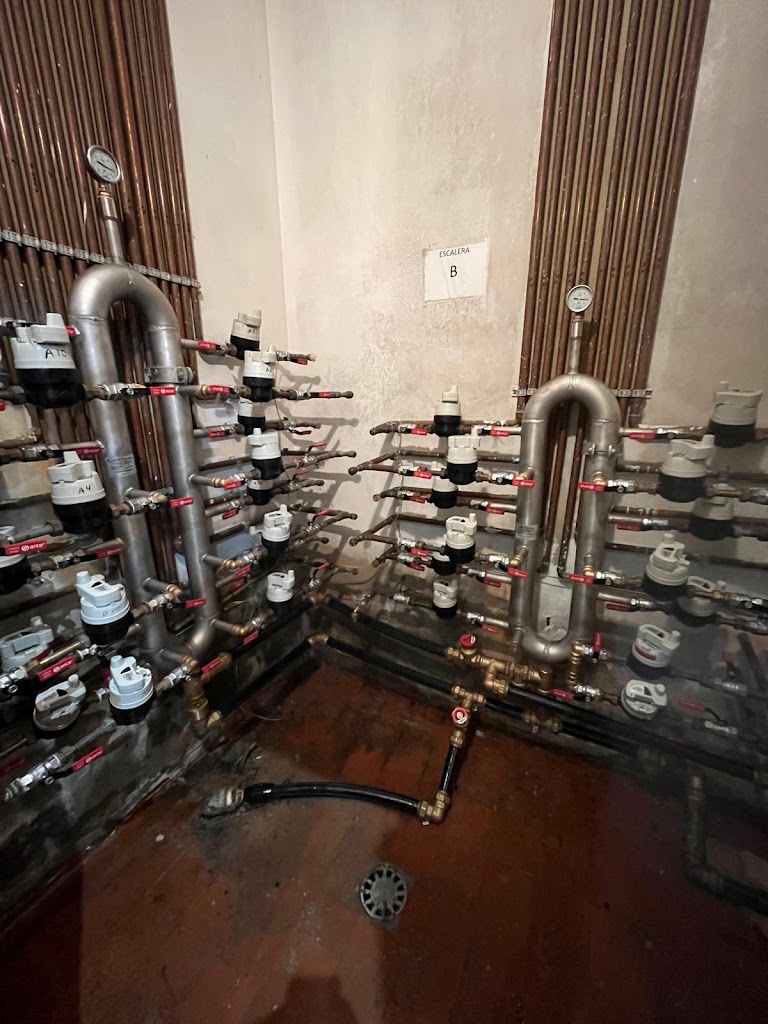 Redondo Ingenieria e Instalaciones — Interior