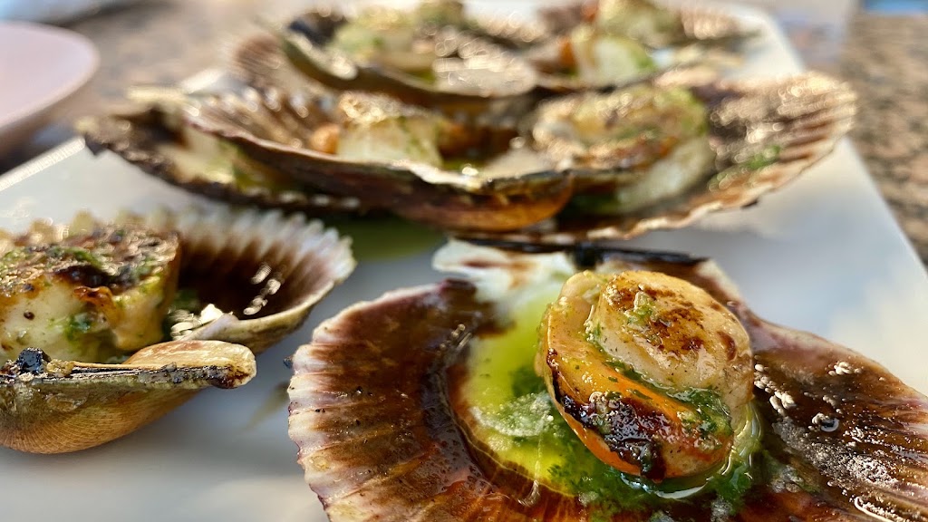 Caamano Pulperia Boiro (Alexdaga S.C.) — Comida y bebida