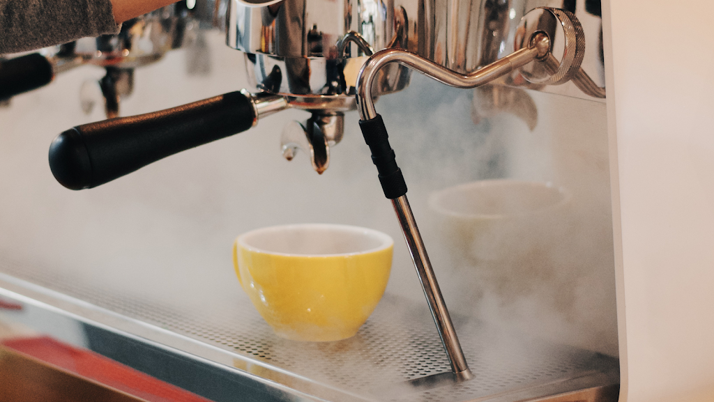 Makondo Coffee — Comida y bebida